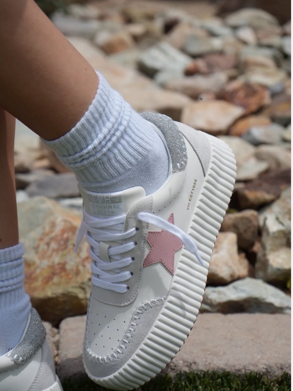 Vintage Havana Pink Star Platform Sneakers -Size 9